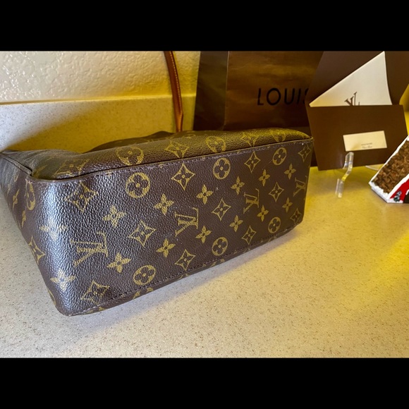 Louis Vuitton GM Looping bag - Picture 8 of 16